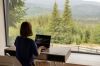 Foto: Person im Homeoffice
